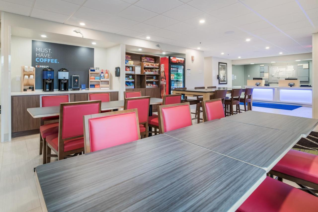 Holiday Inn Express - Plymouth By Ihg Екстер'єр фото