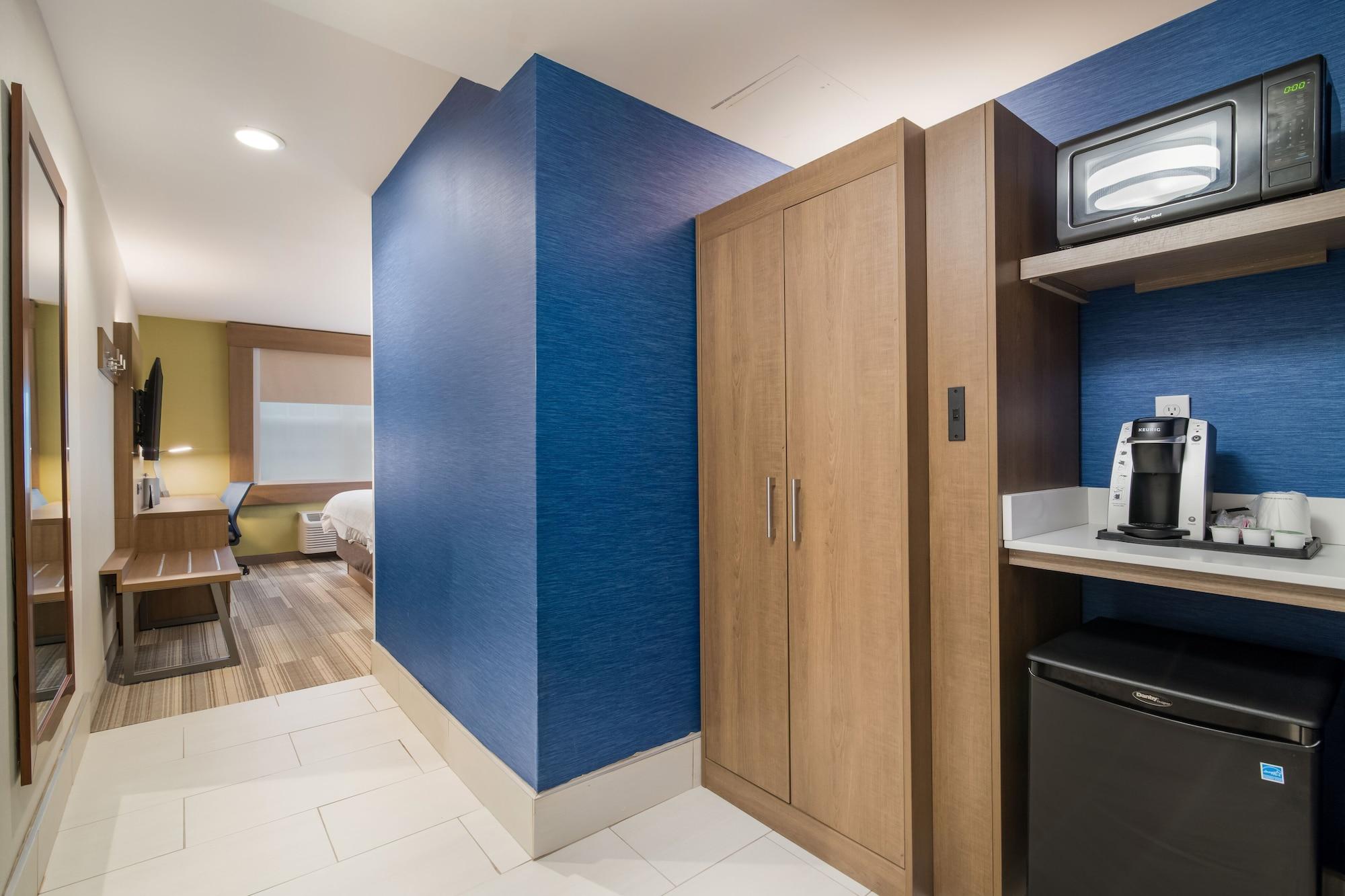 Holiday Inn Express - Plymouth By Ihg Екстер'єр фото