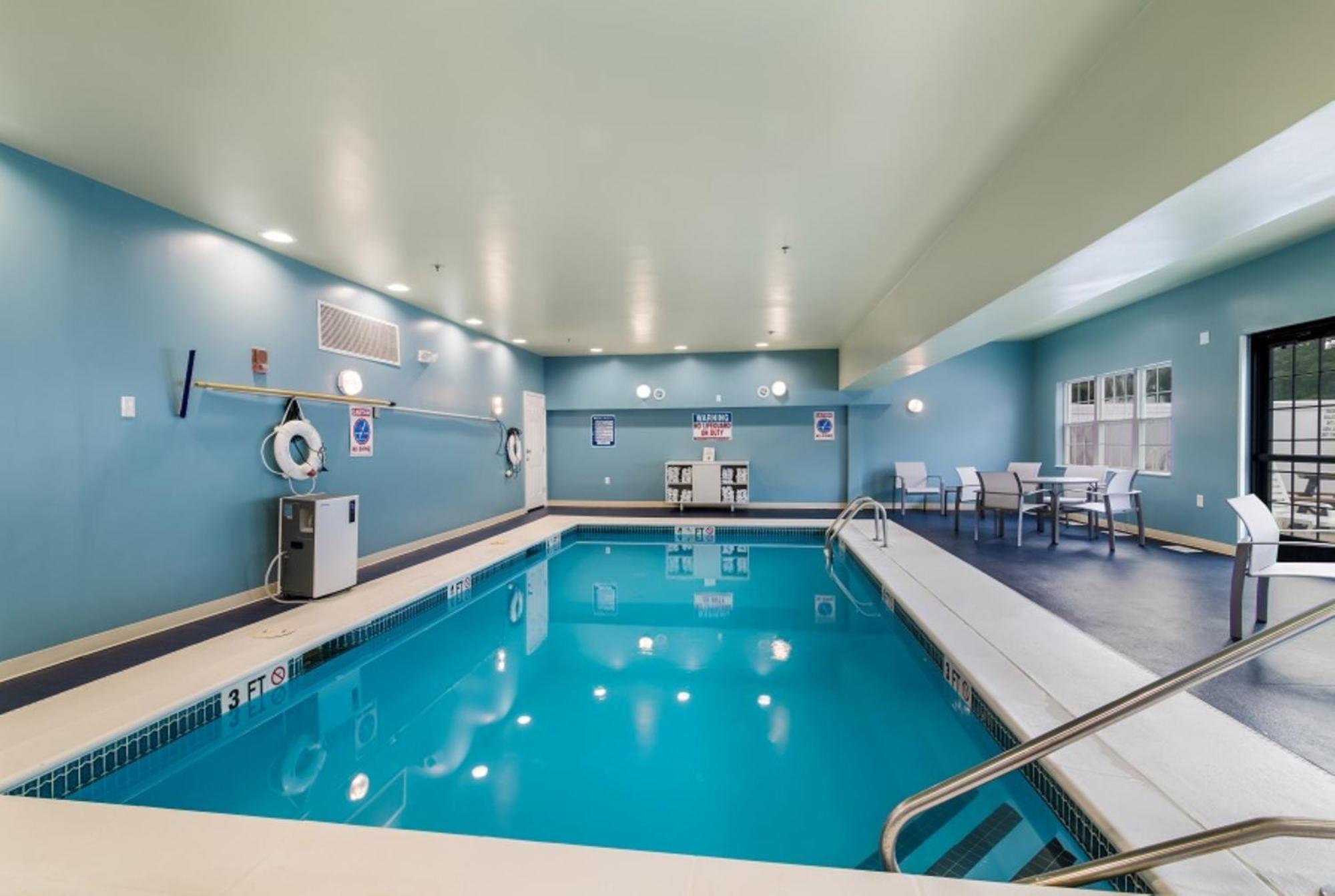 Holiday Inn Express - Plymouth By Ihg Екстер'єр фото