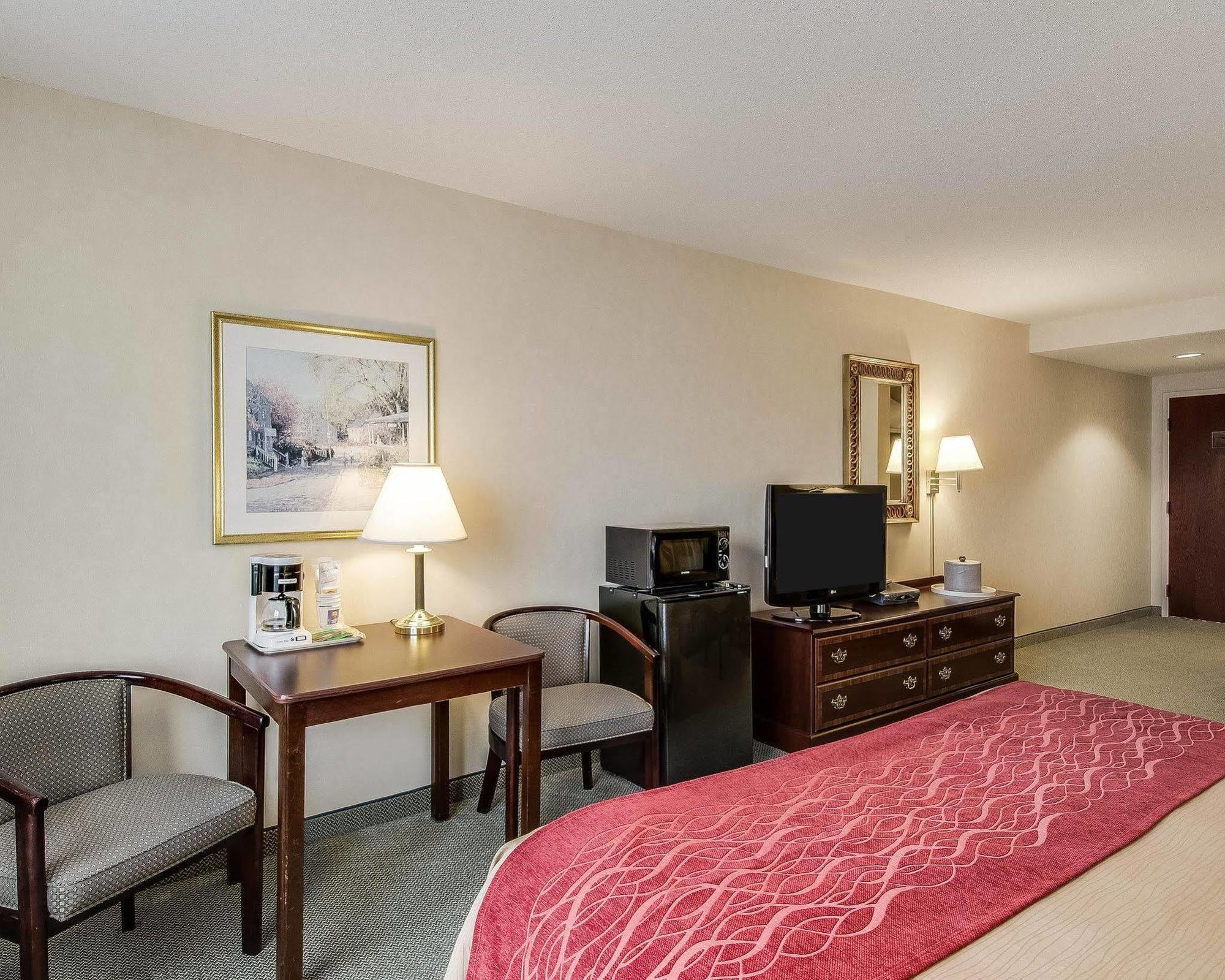 Holiday Inn Express - Plymouth By Ihg Екстер'єр фото